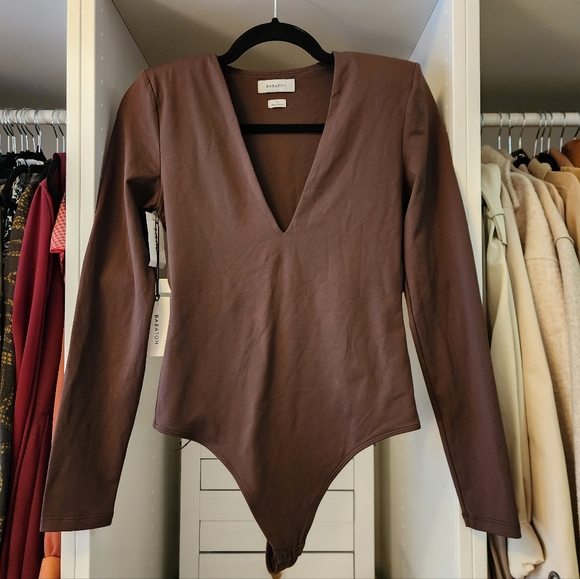 NWT Aritzia Bodysuit - Picture 3 of 8